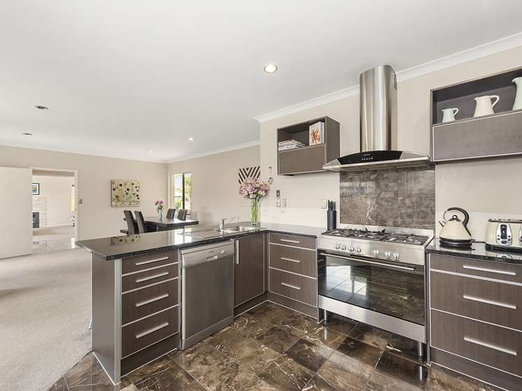 7 Mosslea Court Rototuna North_9