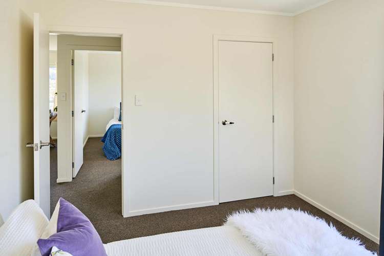 42f James Cook Drive Whitby_15