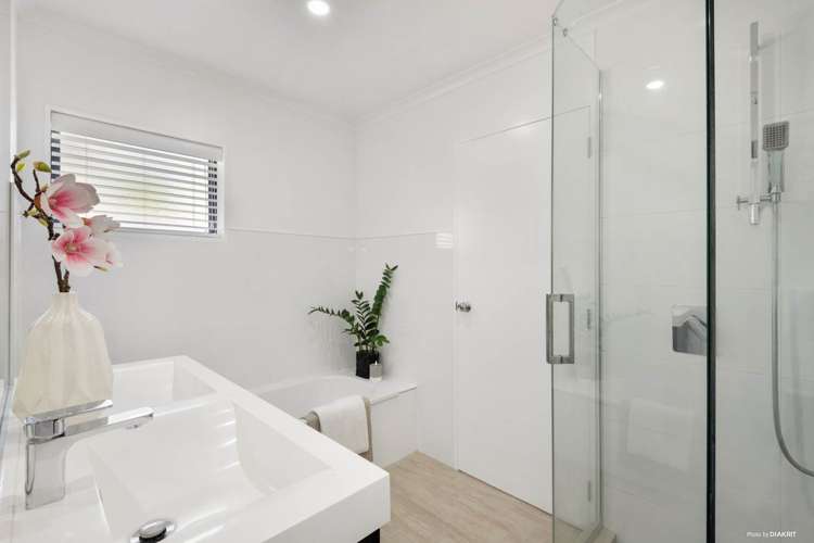 59a Cobham Crescent Kelston_11