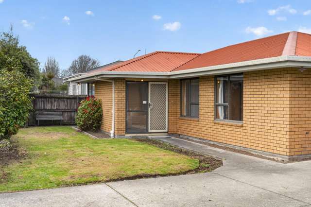2/1 Spurway Place Mairehau_1