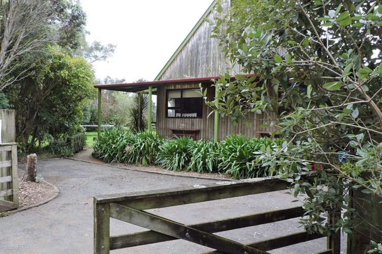 33 Kaihihi Road Okato_16