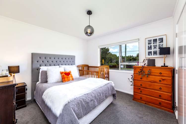 1b Karaka Street New Lynn_10