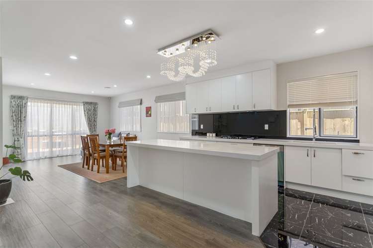 13 Eastfield Avenue Flat Bush_6