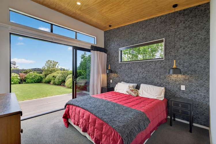 87 Daelyn Drive Richmond_20