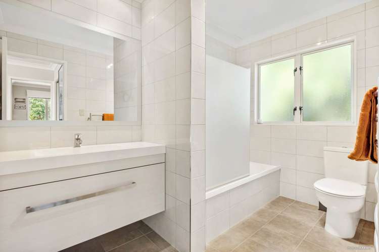 6 Girdhar Place Pukekohe_15