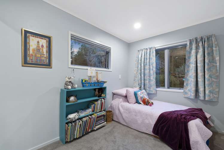 1083 Kahikatea Flat Road Waitoki_13