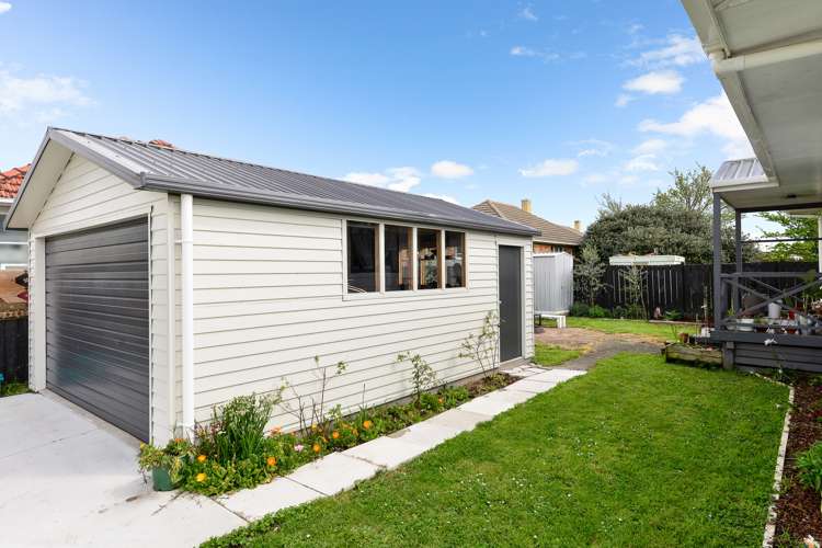 68a Montgomery Crescent Bader_7