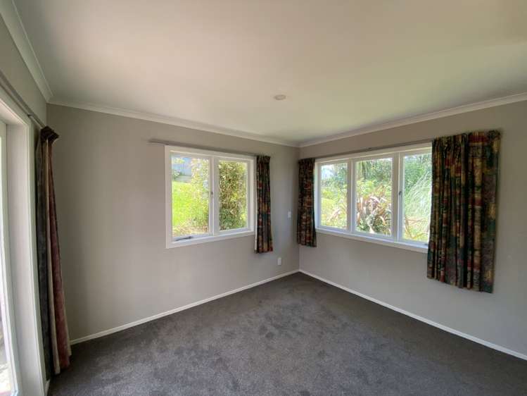 16 Kohe Street Parahaki_11