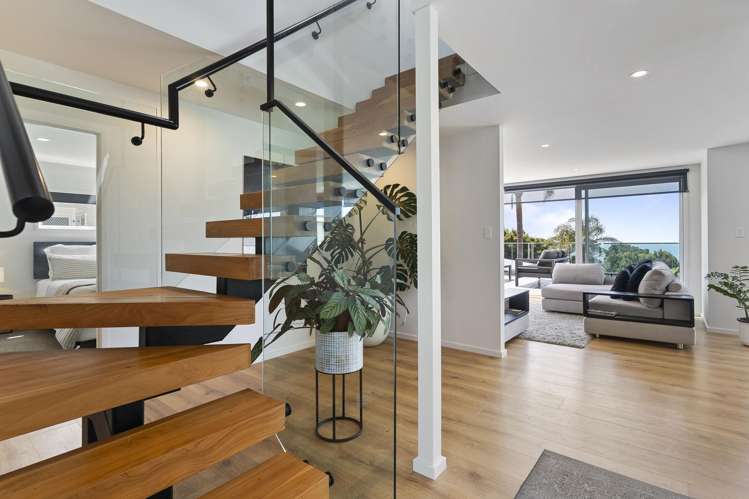 73 Churchill Road Murrays Bay_12