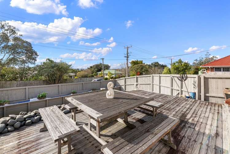 29 Lyndhurst Road Te Atatu South_11