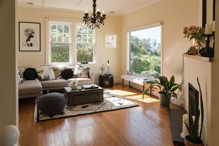 13 Hungerford Road Lyall Bay_3