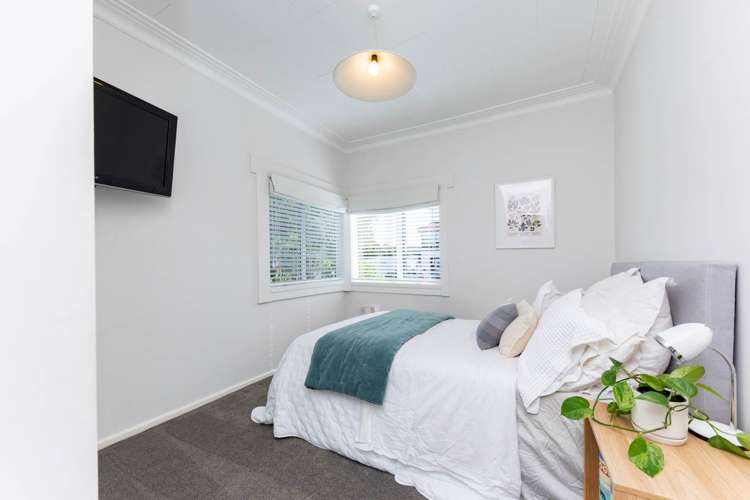 2a Lantana Road New Lynn_13