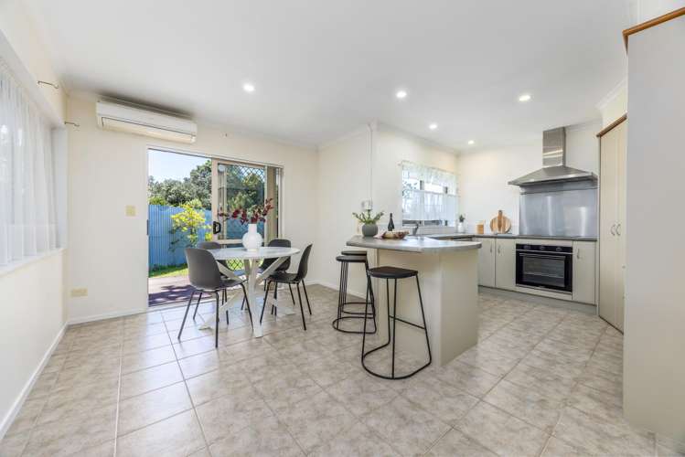 7B Barberry Lane Te Atatu Peninsula_6