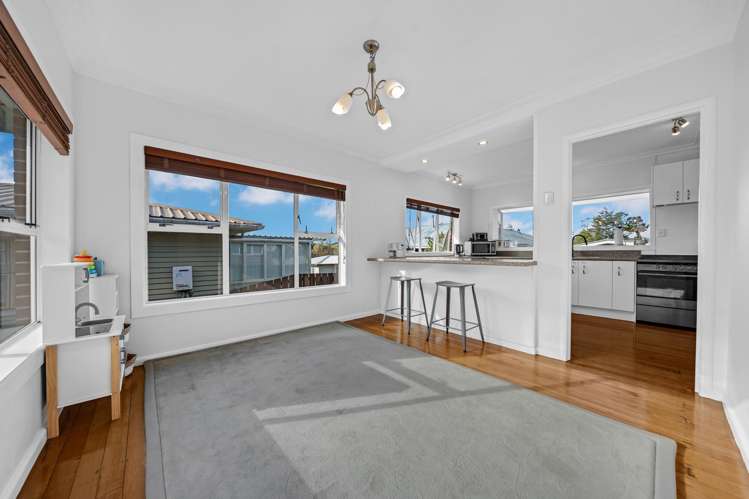 137 Edinburgh Street Pukekohe_4