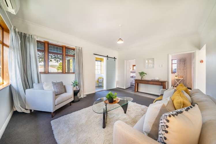 53 Palmer Crescent Silverstream_7