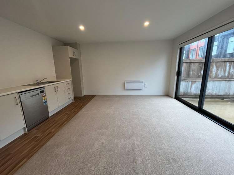 31/17 Owens Place Mount Maunganui_1
