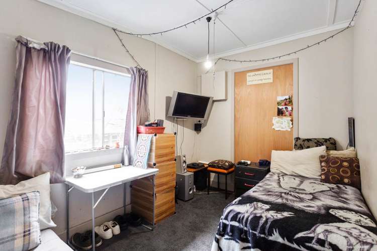 51 Te Toki Road Ostend_9