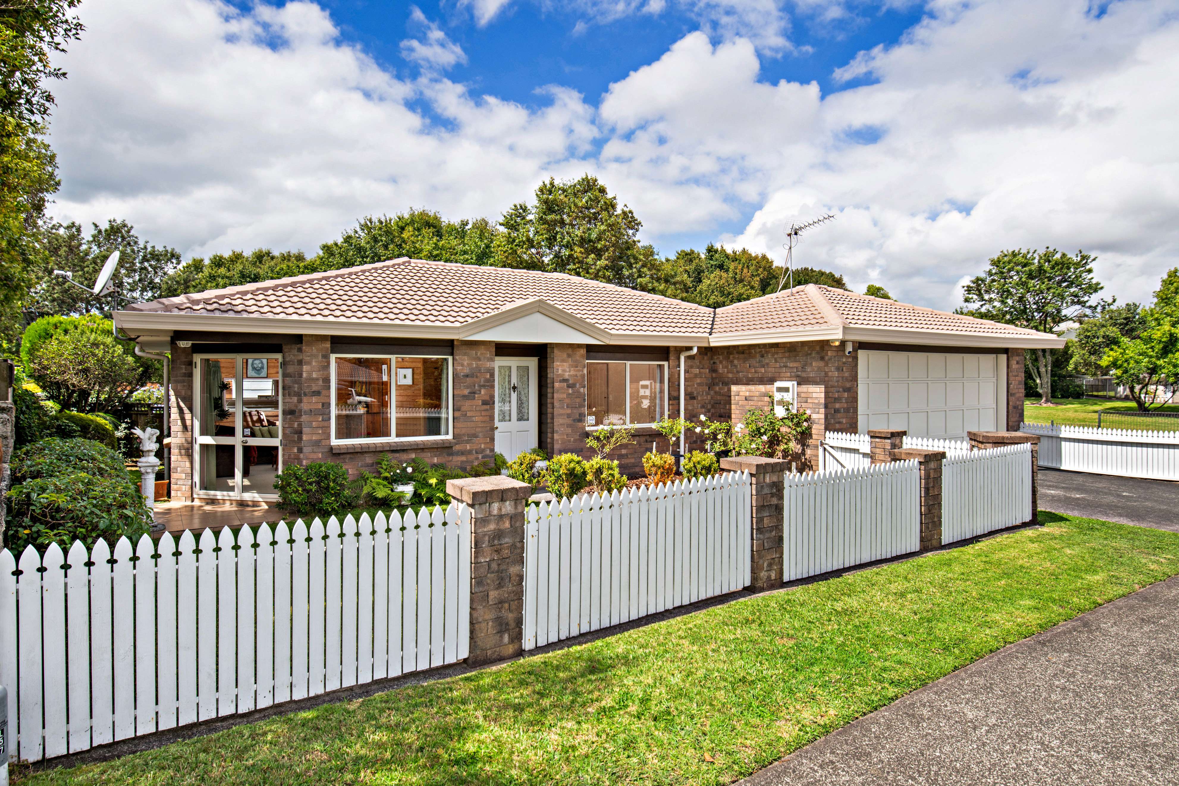 1/110 Prince Regent Drive Half Moon Bay Manukau City Houses for