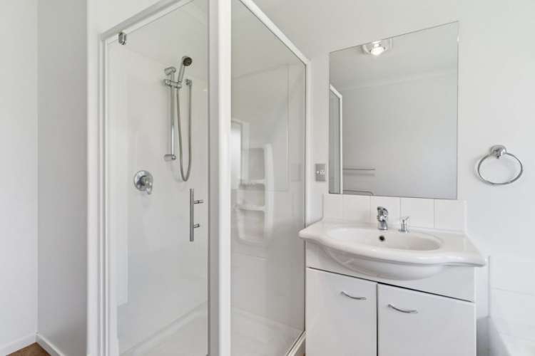 278 Southfield Drive Lincoln_17