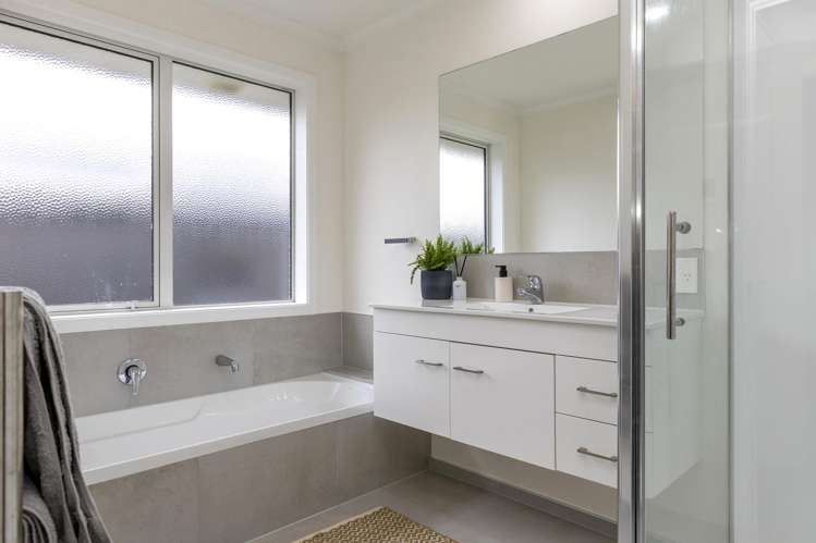 8 Huka Heights Drive Rangatira Park_17