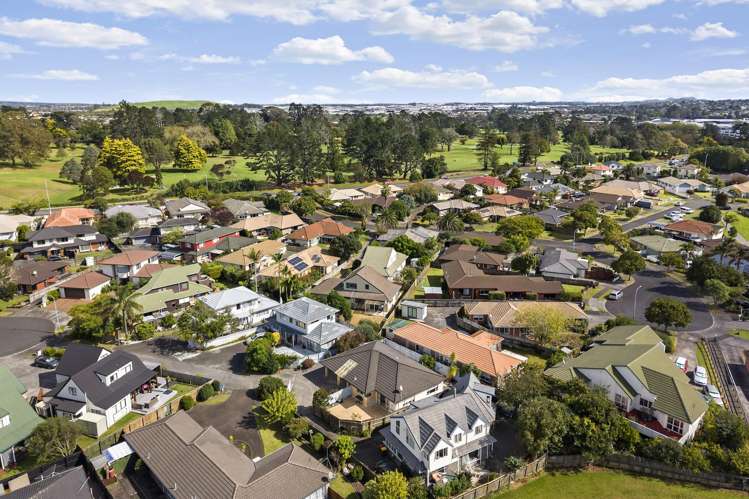 1/20 Solana Court Botany Downs_28