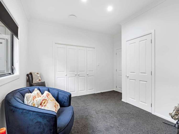 1 Shakespeare Road Bastia Hill_21