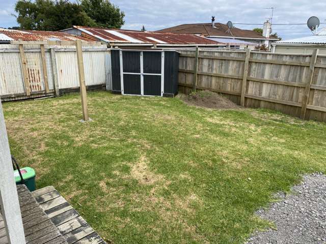 15a Brookes Terrace Waitara_2