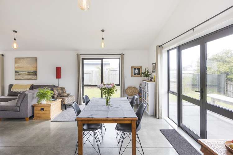 26 Poplar Grove Feilding_5