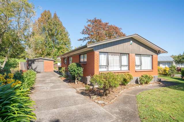 59 Resthill Crescent Glenview_2