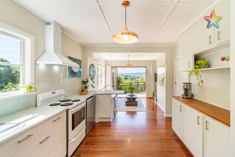 157 Miromiro Road Normandale_8