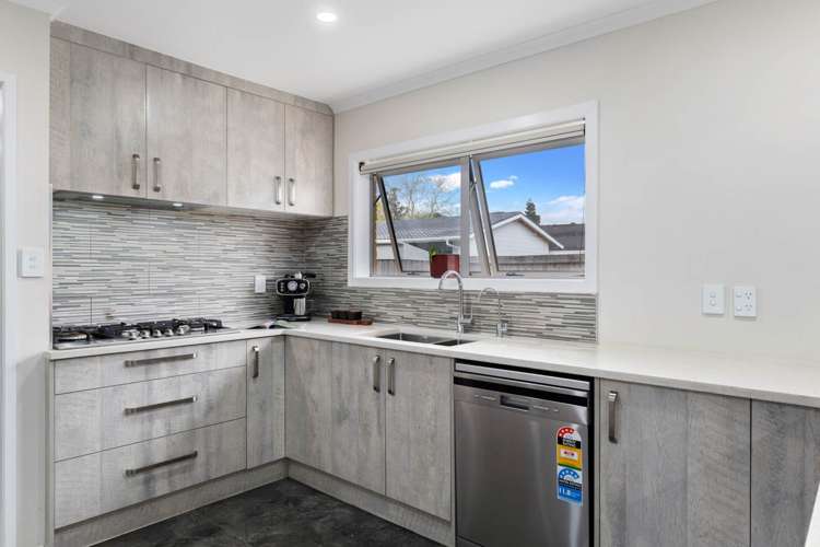2/15 Vivian Wilson Drive Eastern Beach_14