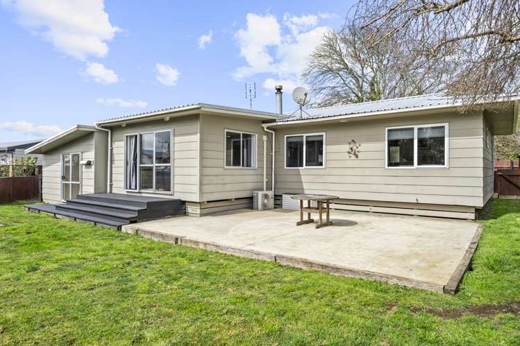 15 Sewell Place Leamington_23