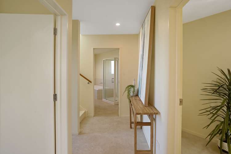 2 Cecil Wood Way Richmond Hill_16