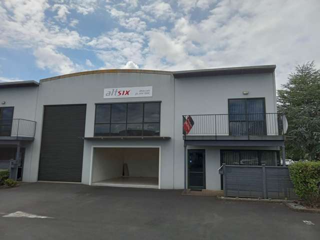 26/18 Airborne Road Rosedale_1