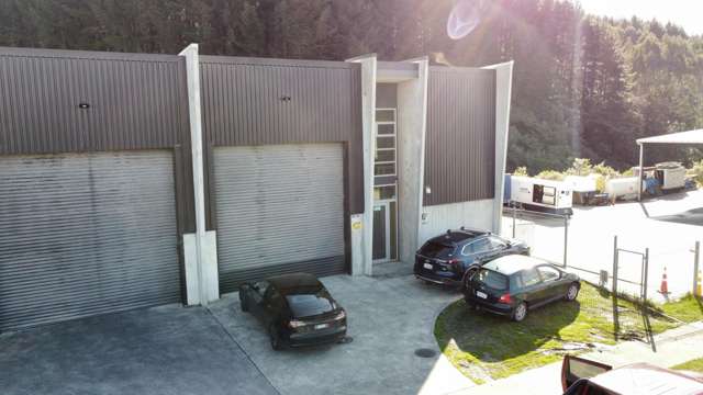 Great Unit in Broken Hill Road