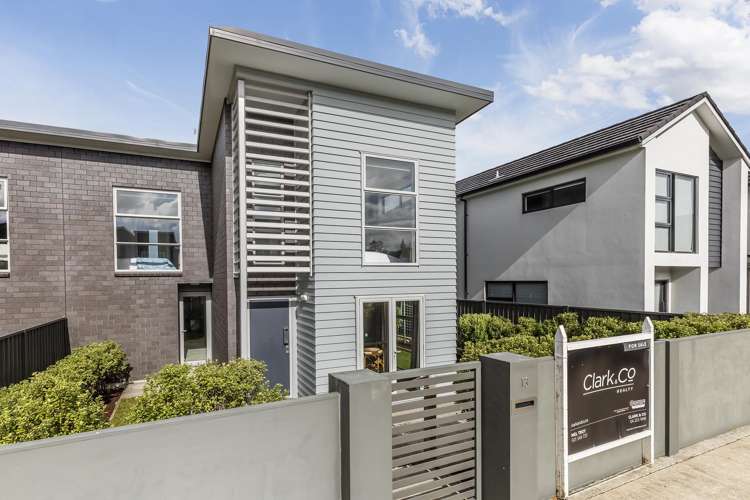 13 Karearea Avenue Porirua_19