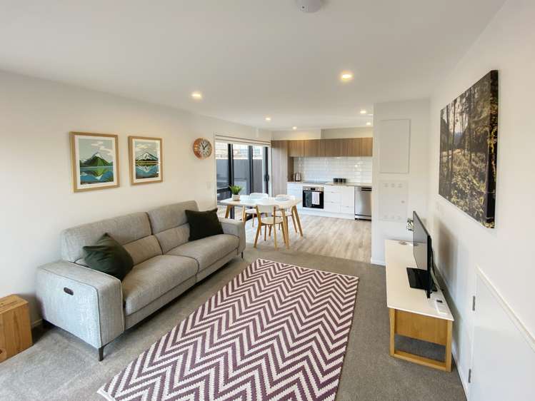 1/27 Winton Street_5