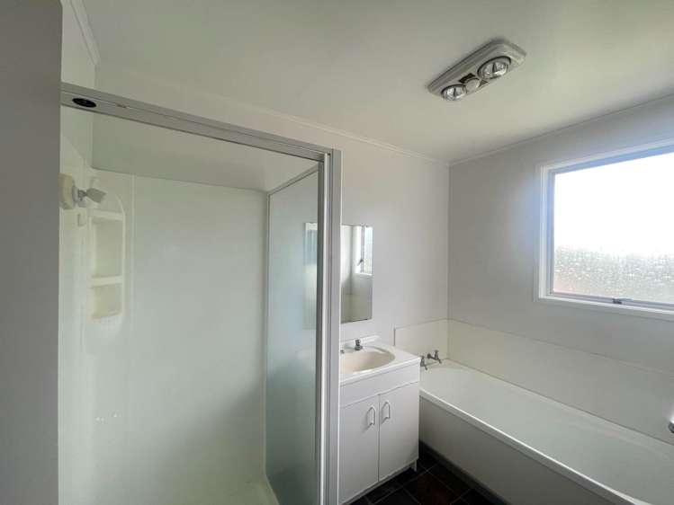 44 Roick Parade Glen Eden_7