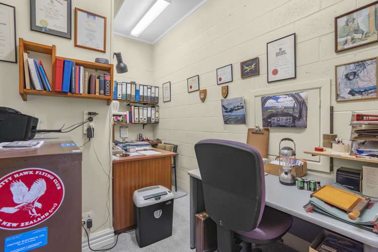 140 Dowse Drive Maungaraki_11