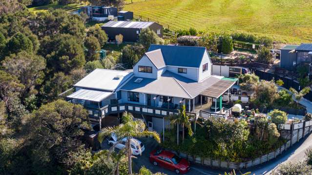 Home Plus Accommodation Options - Cable Bay