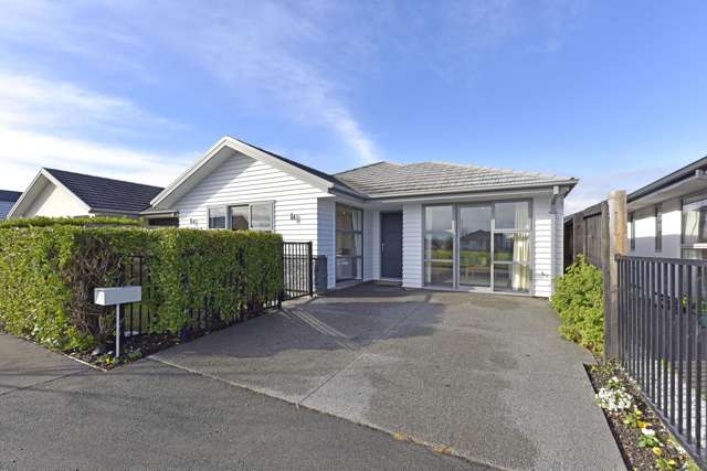 Versatile, Modern Living Opposite the Park!