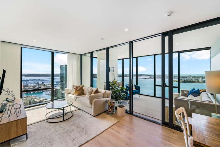 4401/10 Commerce Street City Centre_0