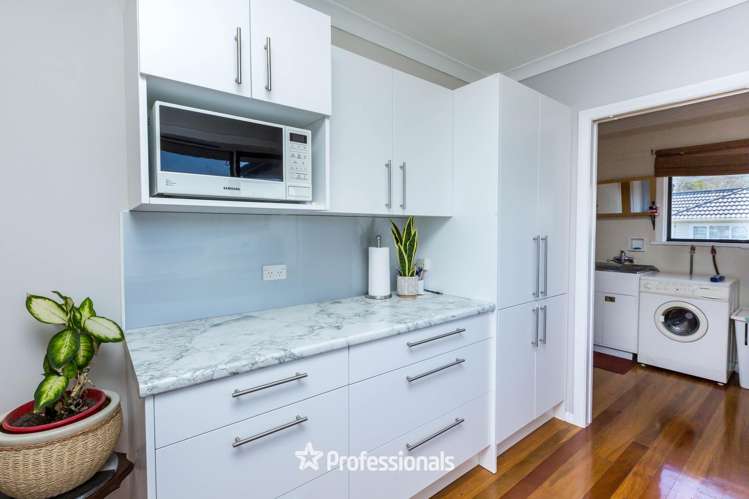 8 Coates Grove Silverstream_10