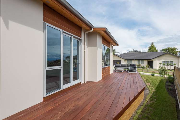 5 Andy Whiting Place Stoke_3