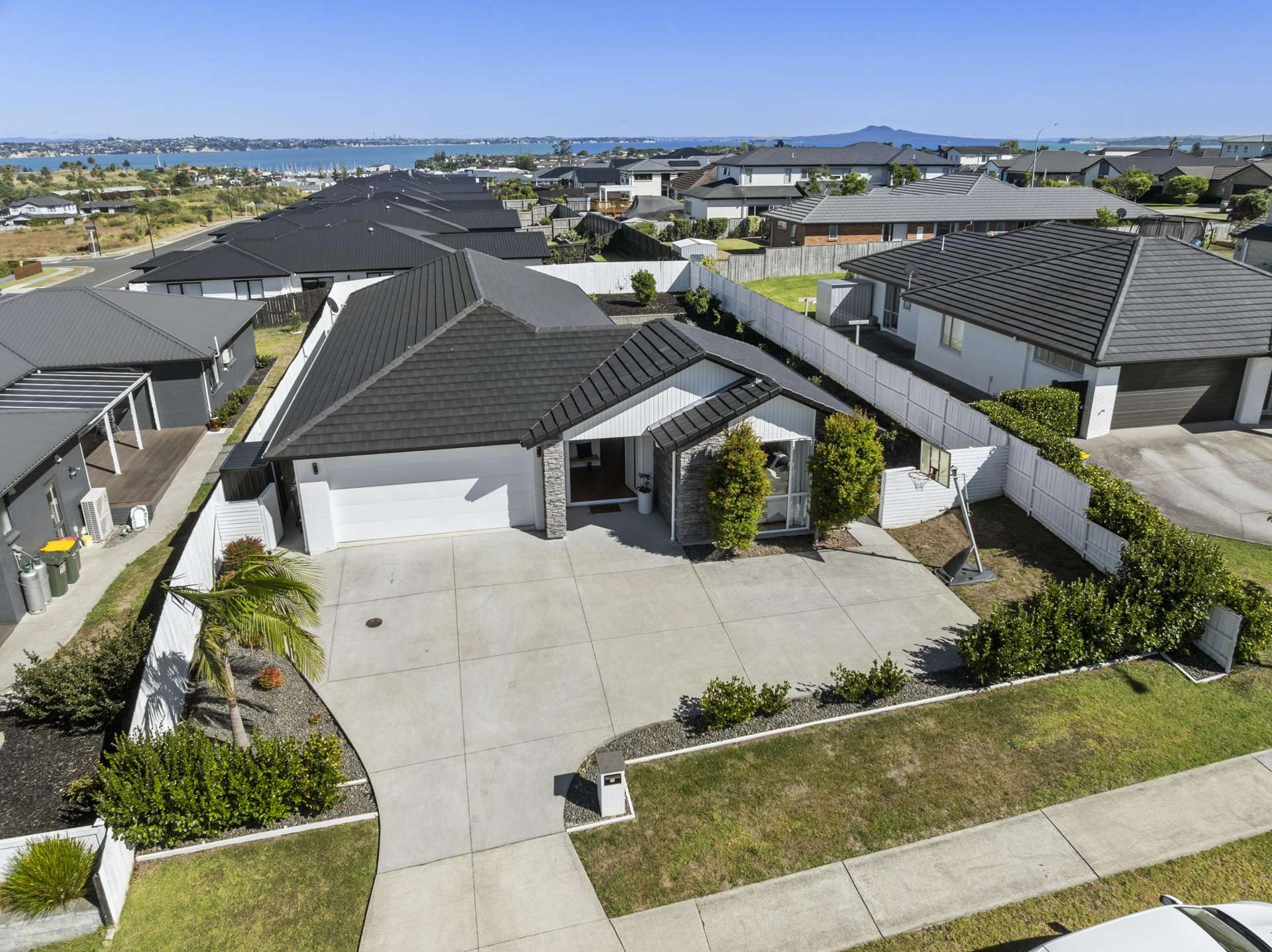 15 Artists Avenue Beachlands_0