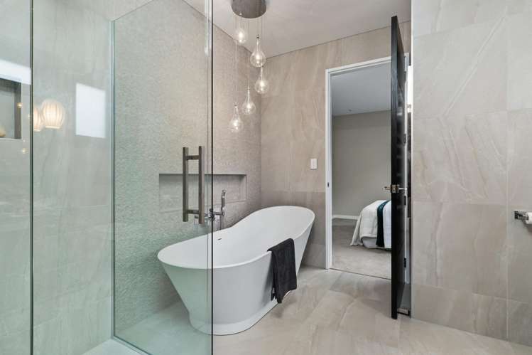 7 Ngahere Street Fendalton_10