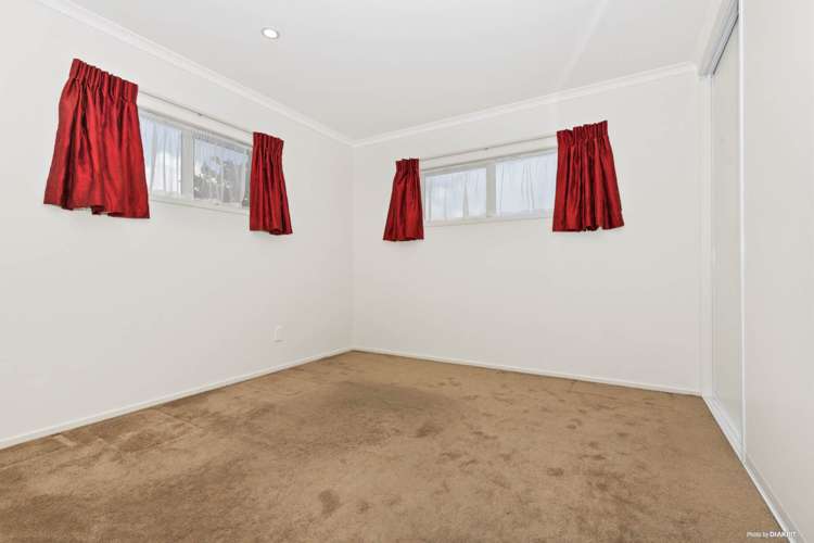 41/8 Village Place Tuakau_8