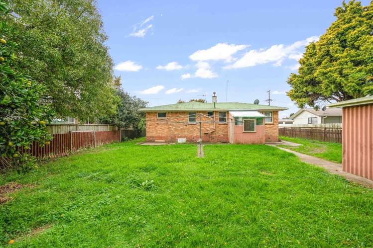 4 and 6 Resolute Way Papakura_12