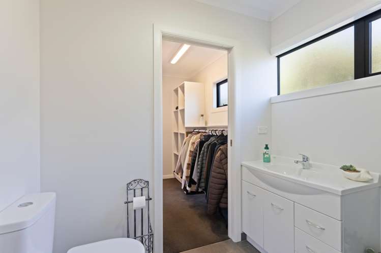 14 Duncans Way Otaki Beach_11