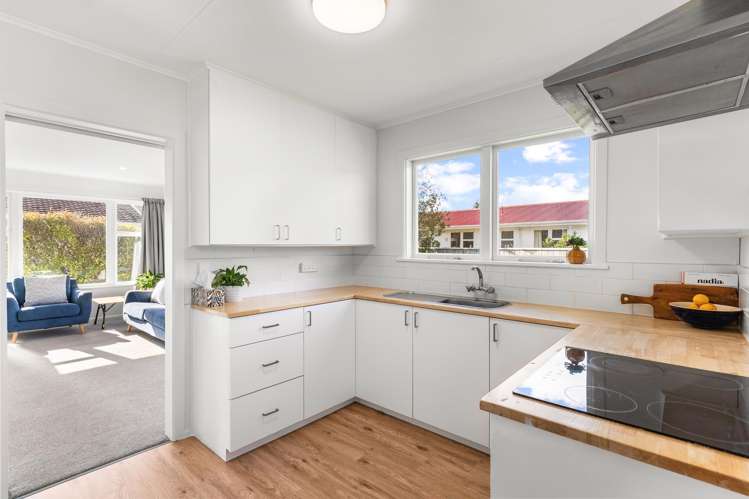 20A Parera Grove Heretaunga_1